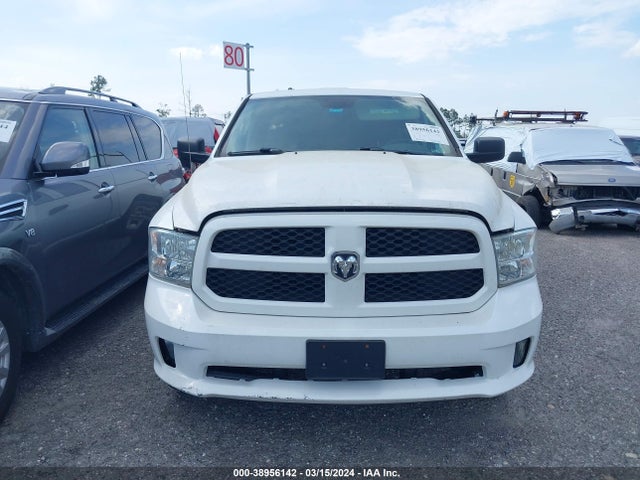RAM 1500 Express Quad Cab 4x4 6'4 Box 2018 1C6RR7FG4JS268752 Image 6
