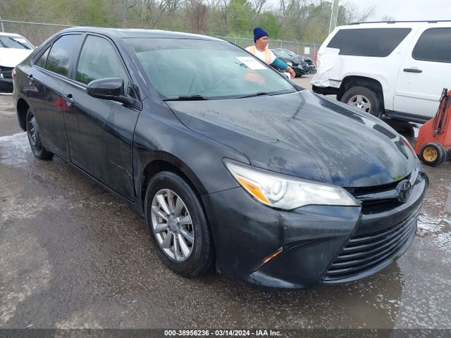 Toyota CAMRY LE 2015 4T4BF1FK5FR496292 главное изображение