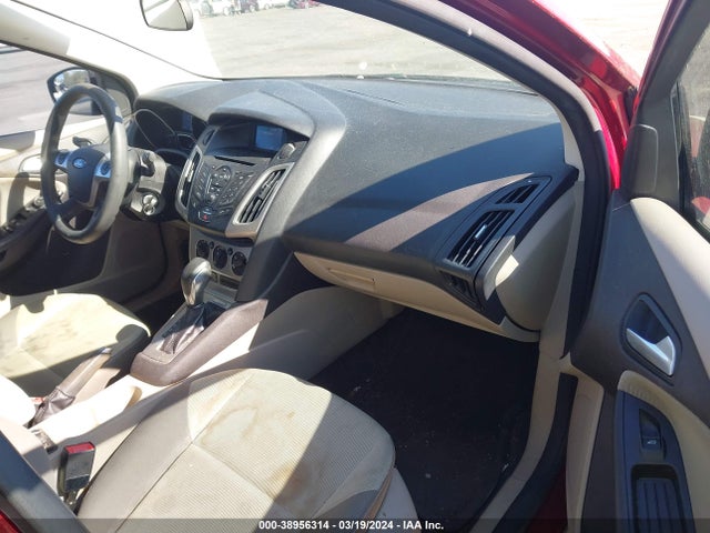 Ford FOCUS SE 2014 1FADP3F22EL210697 Image 5