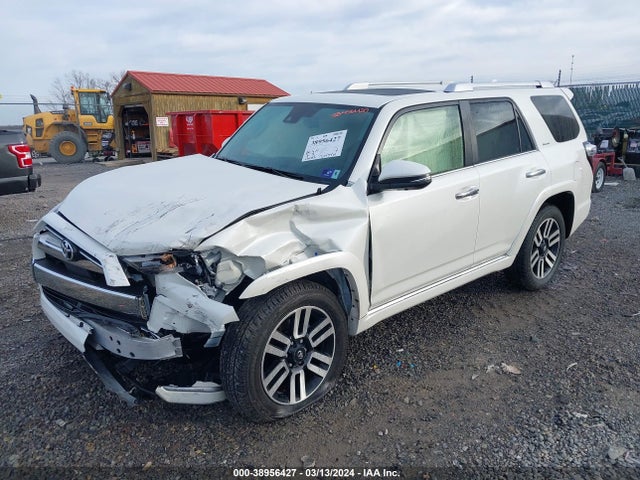 Toyota 4runner Limited 2023 JTEKU5JR2P6154672 Image 2