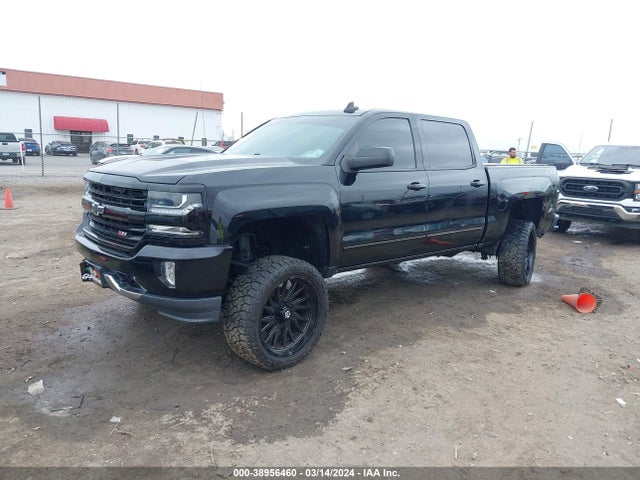 Chevrolet Silverado 1500 2lt 2018 3GCUKRECXJG362532 Image 2