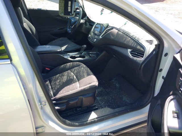 Chevrolet MALIBU LT 2018 1G1ZD5ST2JF131857 Image 5