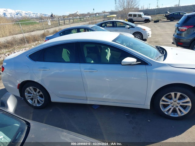 Chrysler 200 Limited 2015 1C3CCCAB6FN661814 Image 14