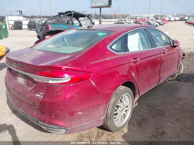 38956519 :رقم المزاد ، 3FA6P0T91HR180932 vin ، 2017 Ford Fusion Se مزاد بيع