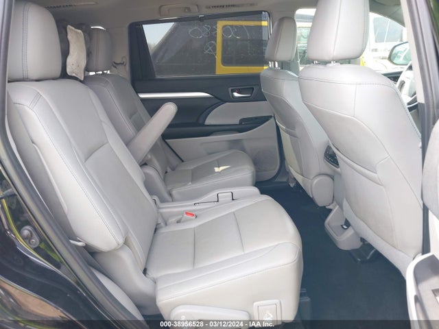 Toyota Highlander Xle 2019 5TDJZRFH6KS730880 Image 8