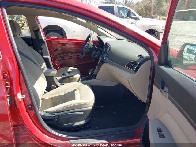 Hyundai ELANTRA SE 2017 5NPD84LF5HH155756 Image 5