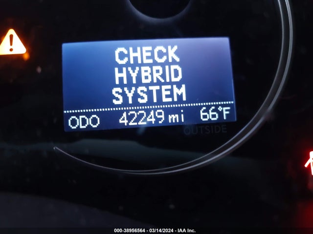 Lexus CT 200H 2015 JTHKD5BH7F2241935 Image 7