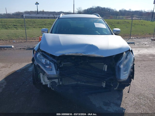 Nissan ROGUE SV 2017 KNMAT2MT0HP514977 Image 13