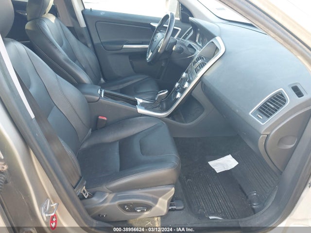 Volvo Xc60 T6 Drive-e 2016 YV449MDK5G2832312 Image 5