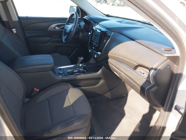 Chevrolet Traverse Ls 2018 1GNERFKW5JJ107712 Image 5