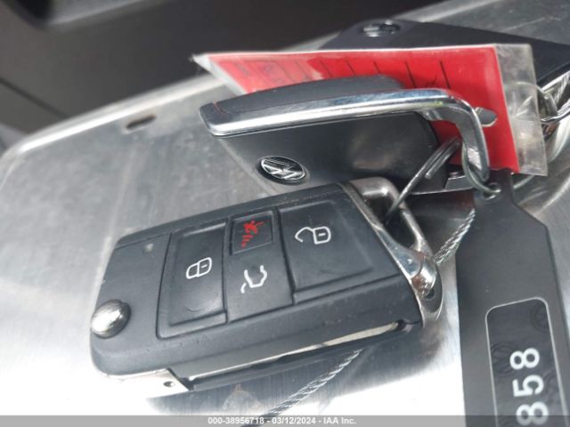 3VV1B7AX1NM122858 Volkswagen Tiguan 2.0t S