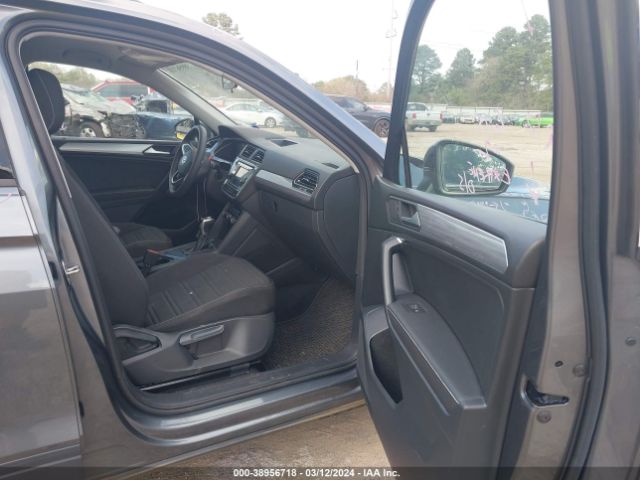 3VV1B7AX1NM122858 Volkswagen Tiguan 2.0t S