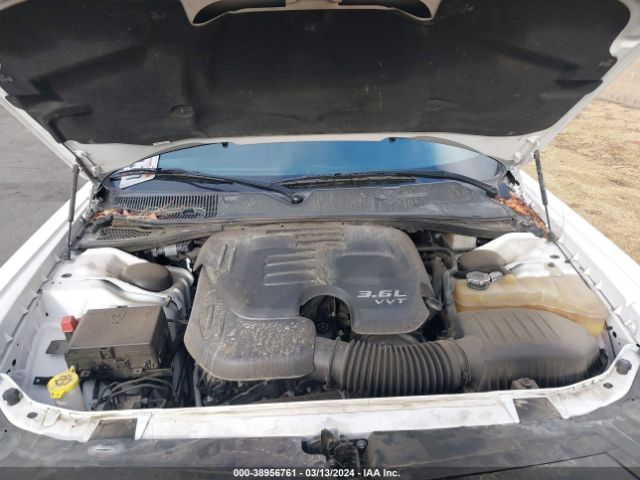 2C3CDZJG0KH670281 Dodge Challenger Gt