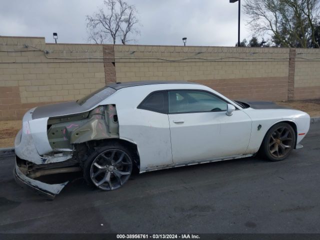 2C3CDZJG0KH670281 Dodge Challenger Gt