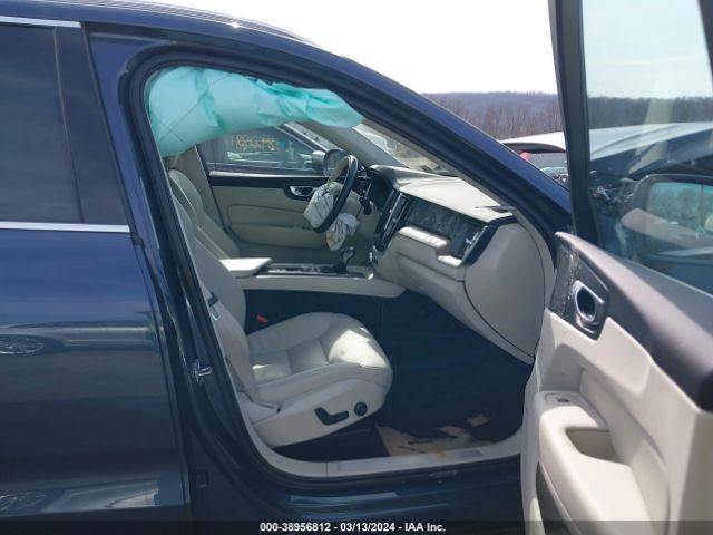 YV4102RK1M1877405 Volvo Xc60 T5 Momentum