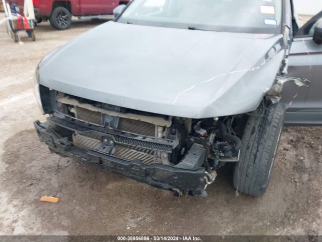 3VV0B7AX2JM132031 Volkswagen Tiguan 2.0t S