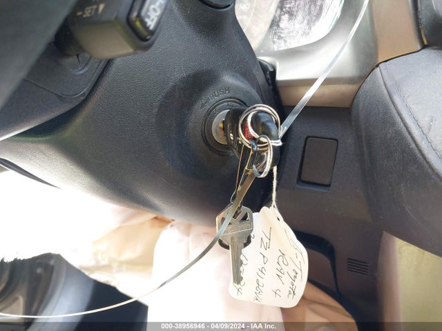 Toyota RAV4 LE 2015 2T3BFREV4FW251351 Image 11