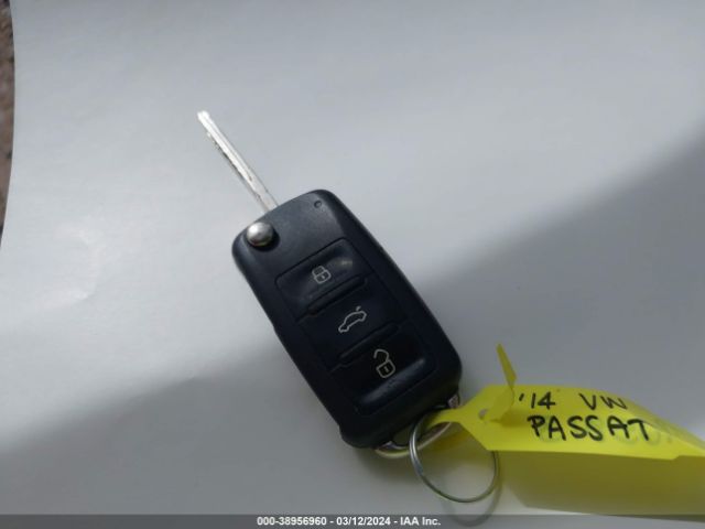 1VWBN7A32EC010477 Volkswagen Passat 2.0l Tdi Se