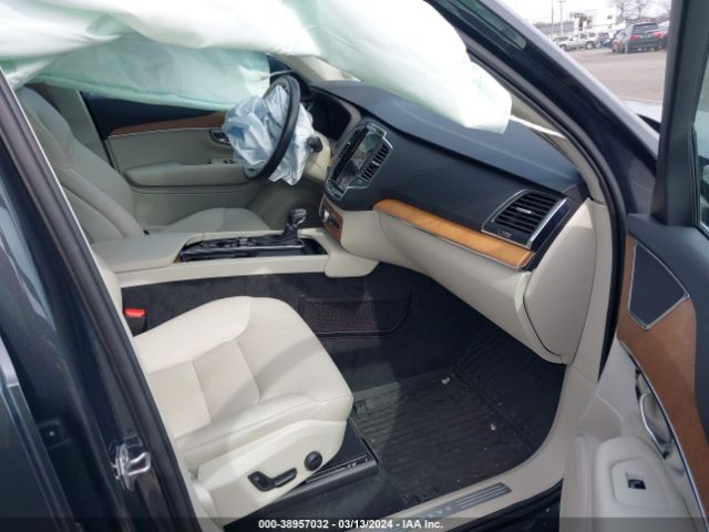 YV4A22PK5M1689970 Volvo Xc90 T6 Momentum 7 Passenger