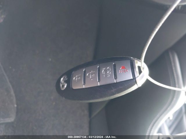 JN1BV7AP9EM692969 Infiniti Q50 Premium