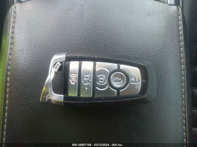 3FA6P0CD9LR207663 Ford FUSION SEL