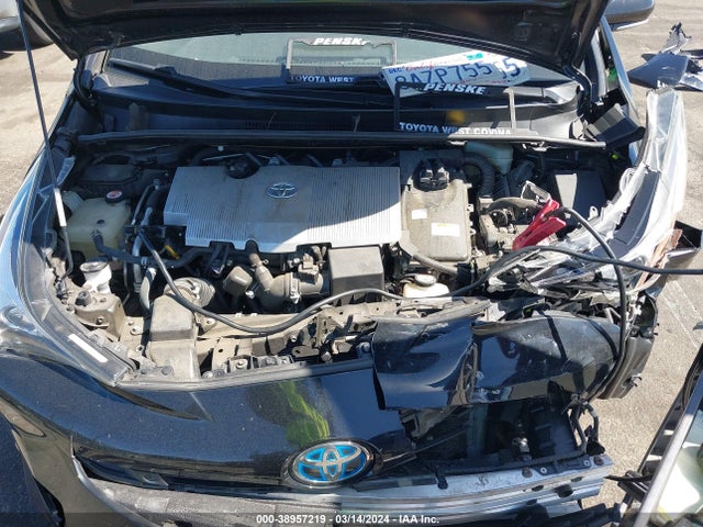Toyota Prius Two 2017 JTDKBRFU9H3579503 Image 10
