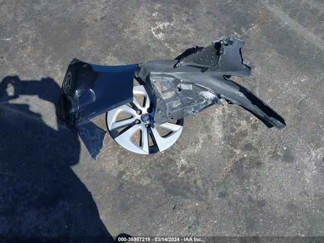 Toyota Prius Two 2017 JTDKBRFU9H3579503 Image 12