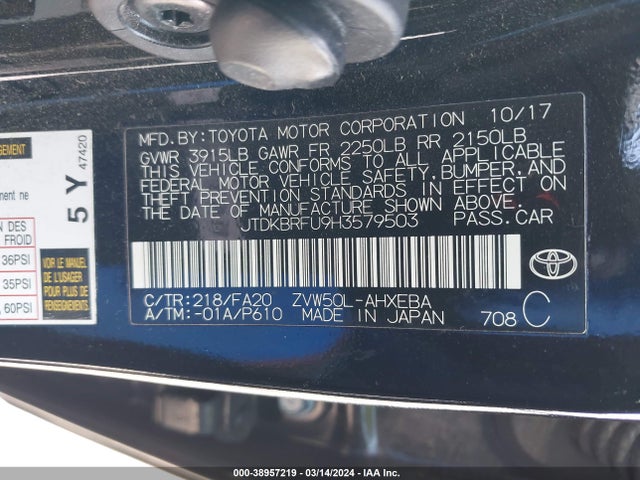 Toyota Prius Two 2017 JTDKBRFU9H3579503 Image 9