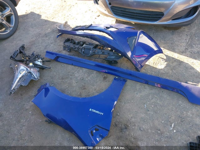 Toyota Prius Four 2017 JTDKARFU2H3528654 Image 12