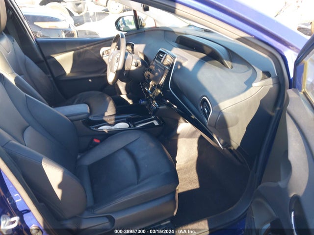Toyota Prius Four 2017 JTDKARFU2H3528654 Image 5