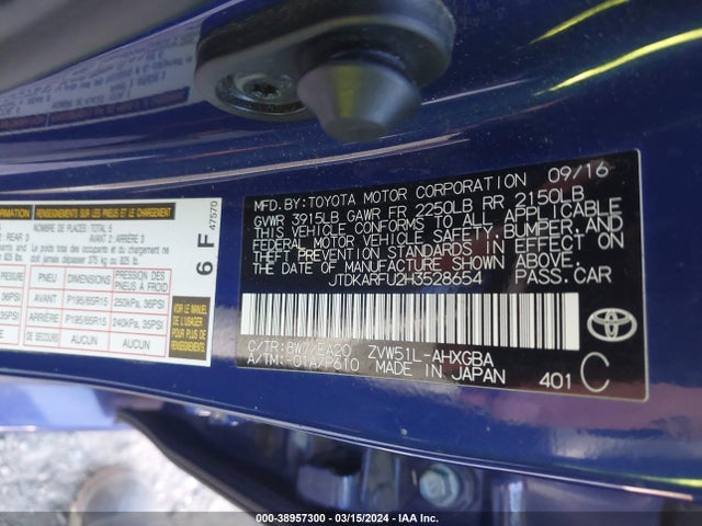 Toyota Prius Four 2017 JTDKARFU2H3528654 Image 9