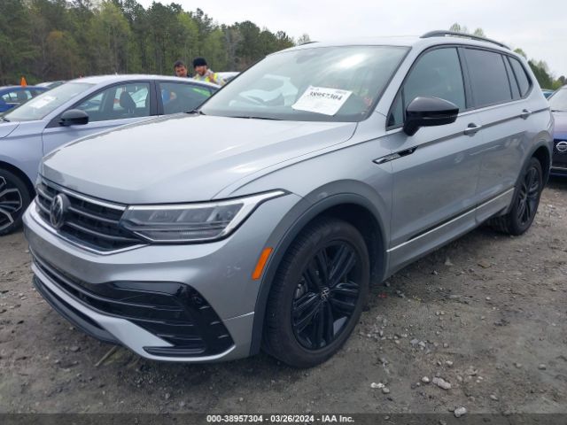 3VVCB7AX9NM078083 Volkswagen Tiguan Se R-line Black