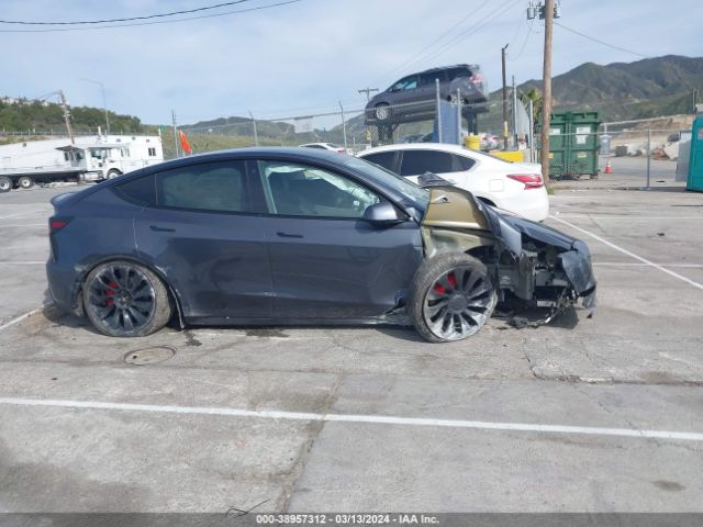 7SAYGDEF8NF404856 Tesla Model Y Performance Dual Motor All-wheel Drive