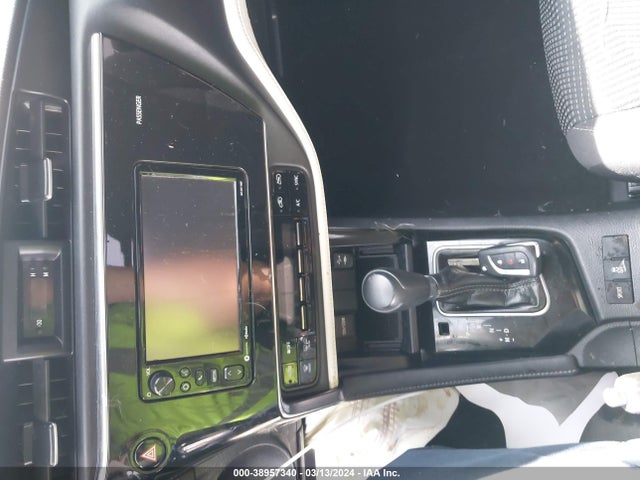 Toyota COROLLA IM 2018 JTNKARJE8JJ563941 Image 11