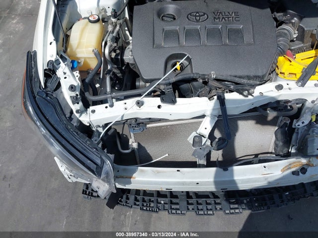 Toyota COROLLA IM 2018 JTNKARJE8JJ563941 Image 18