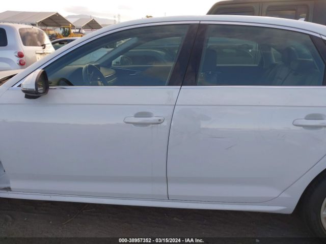 WAUENAF4XKA077606 Audi A4 45 Premium