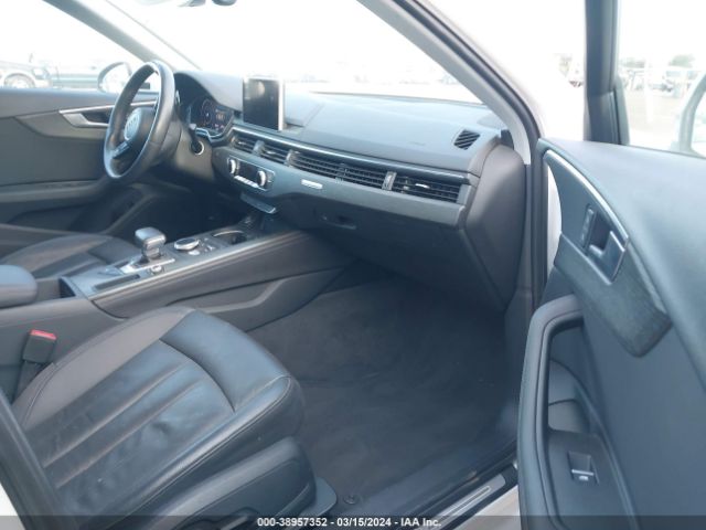 WAUENAF4XKA077606 Audi A4 45 Premium