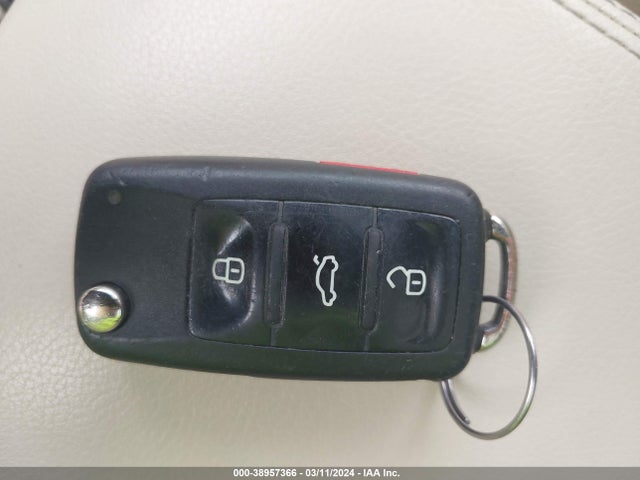 WVGBV3AX9EW557576 Volkswagen Tiguan