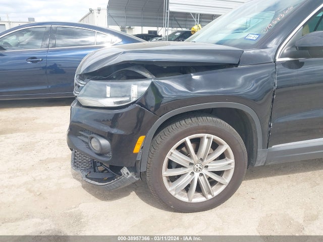 WVGBV3AX9EW557576 Volkswagen Tiguan