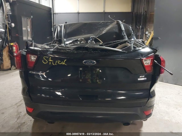 Ford ESCAPE SE 2019 1FMCU9GD1KUB91420 Image 16