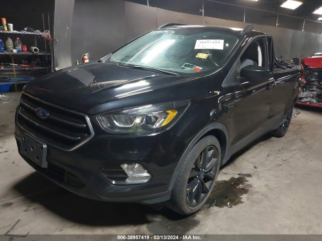 Ford ESCAPE SE 2019 1FMCU9GD1KUB91420 Image 2