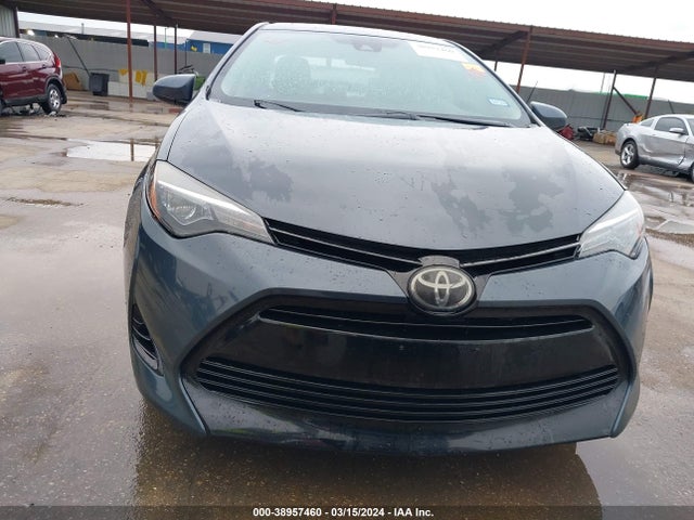 Toyota COROLLA LE 2018 5YFBURHE3JP738349 Image 12