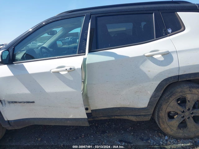 3C4NJDBB3KT755206 Jeep Compass Altitude 4x4