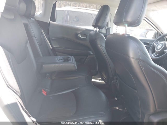 3C4NJDBB3KT755206 Jeep Compass Altitude 4x4