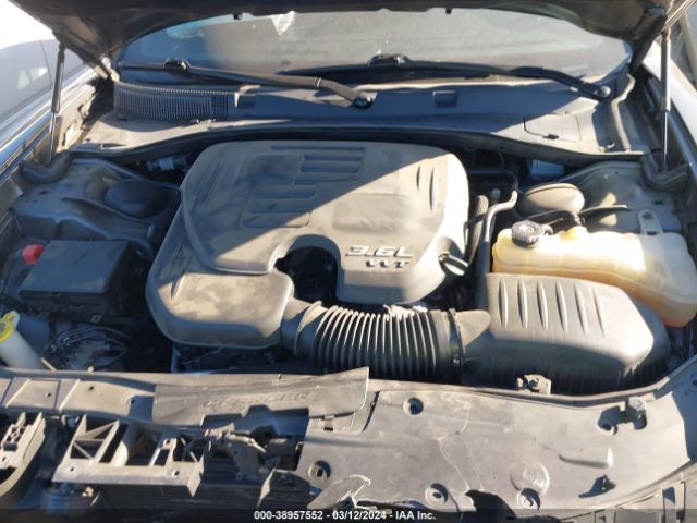 2C3CDXHG1JH290827 Dodge Charger Sxt Plus Rwd