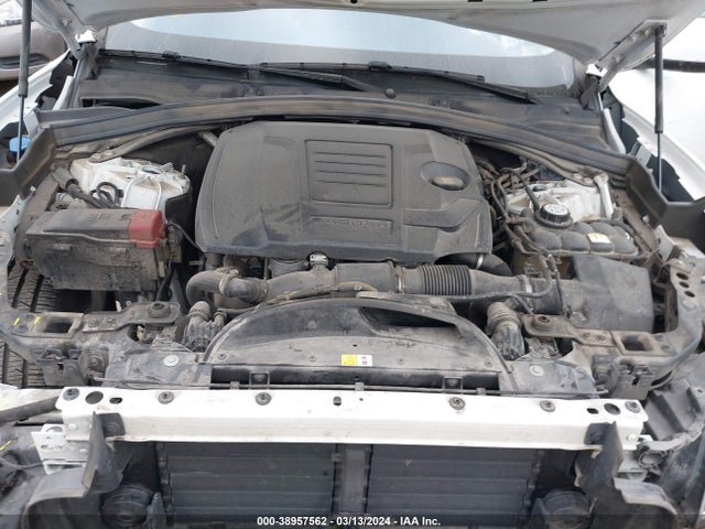 2020 JAGUAR F-PACE SADCS2FX0LA645869 Photo 9