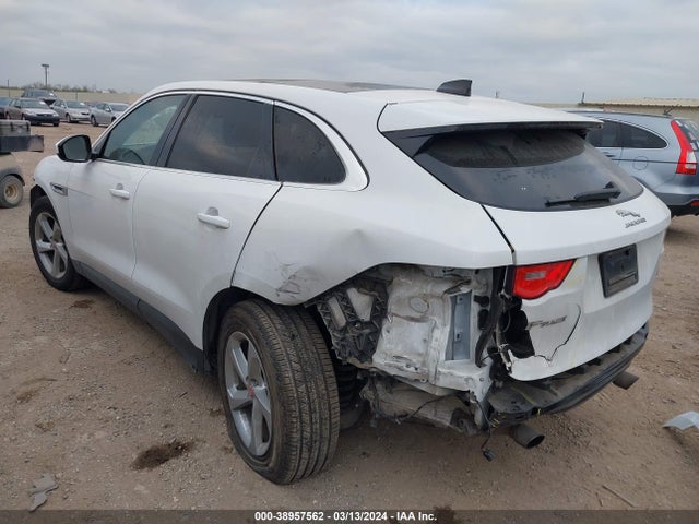 2020 JAGUAR F-PACE SADCS2FX0LA645869 Photo 2
