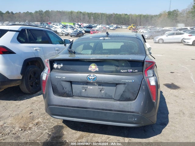 Toyota Prius Two 2016 JTDKBRFU8G3011905 Image 15