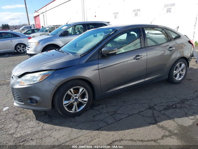 Ford FOCUS SE 2014 1FADP3F22EL200459 Image 2