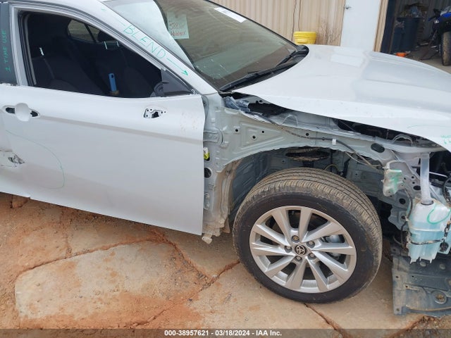 Toyota CAMRY LE 2023 4T1C11AK7PU126743 Image 17